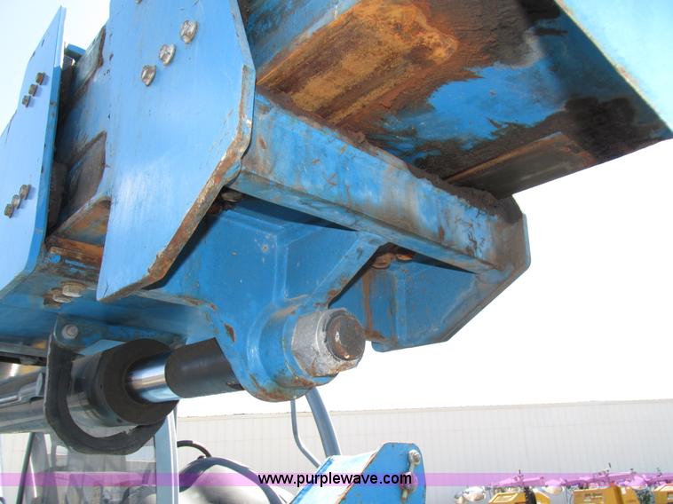 image for item H4507 2007 Genie GTH844 telehandler