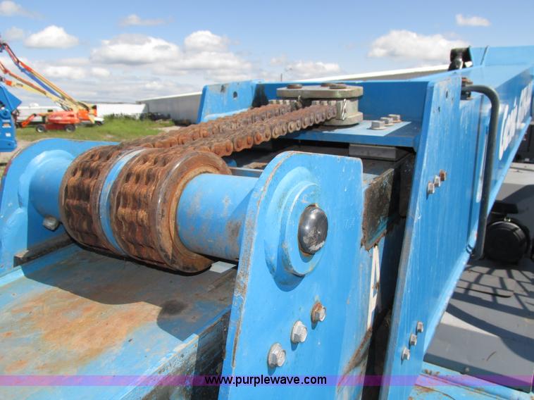 image for item H4507 2007 Genie GTH844 telehandler