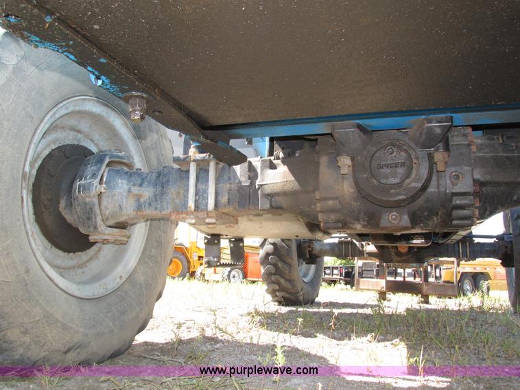 image for item H4507 2007 Genie GTH844 telehandler