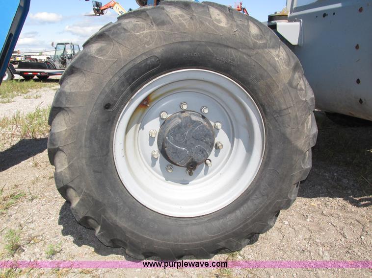 image for item H4507 2007 Genie GTH844 telehandler