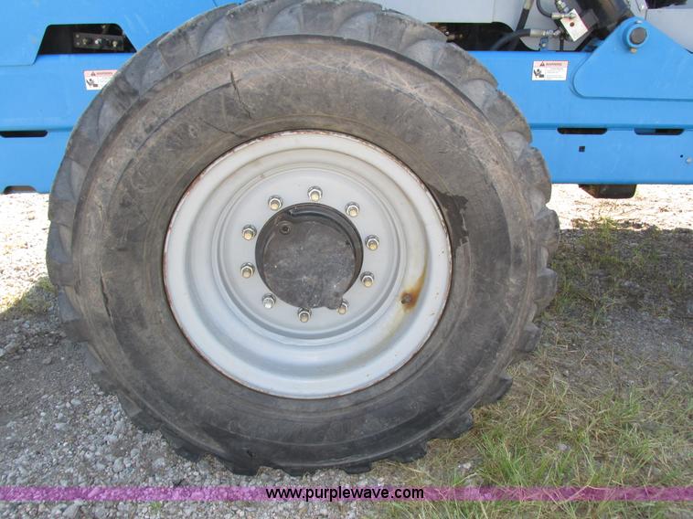 image for item H4507 2007 Genie GTH844 telehandler