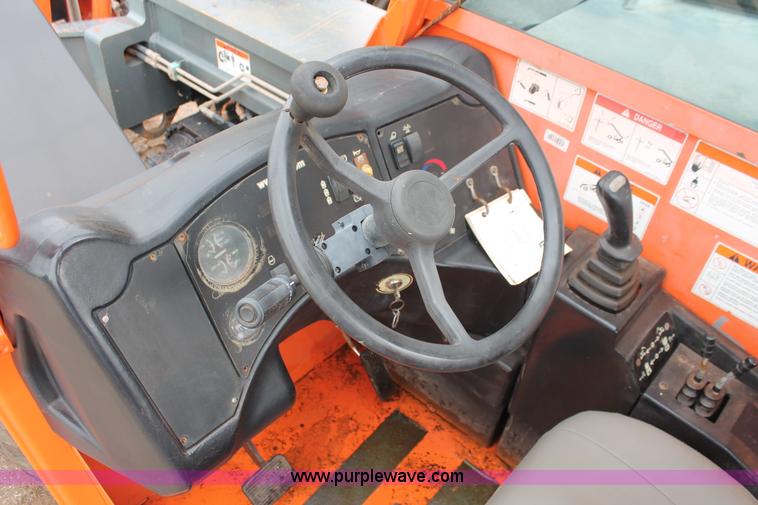 image for item H8137 2005 JLG G10-55A telehandler