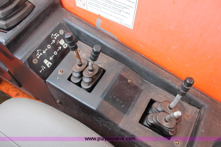 image for item H8137 2005 JLG G10-55A telehandler