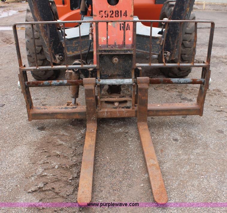 image for item H8137 2005 JLG G10-55A telehandler