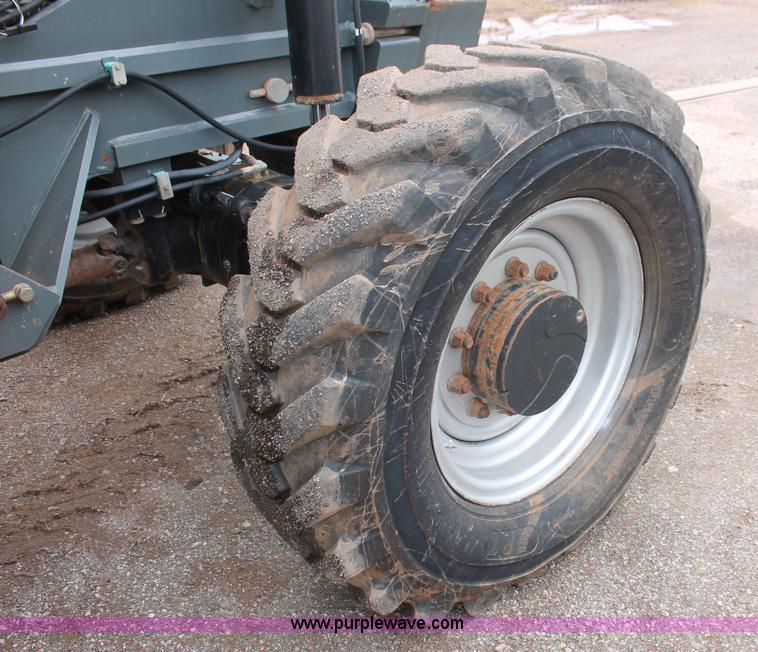 image for item H8137 2005 JLG G10-55A telehandler