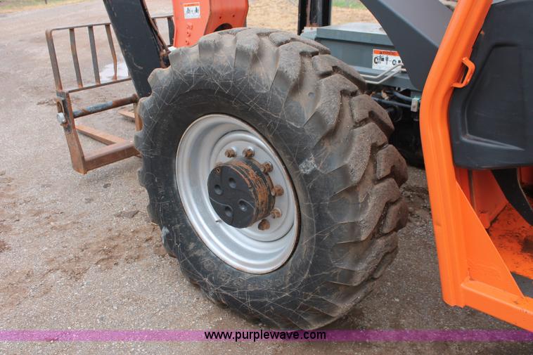 image for item H8137 2005 JLG G10-55A telehandler