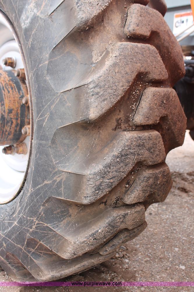 image for item H8137 2005 JLG G10-55A telehandler