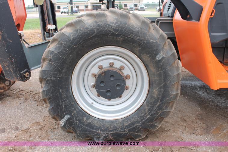 image for item H8137 2005 JLG G10-55A telehandler