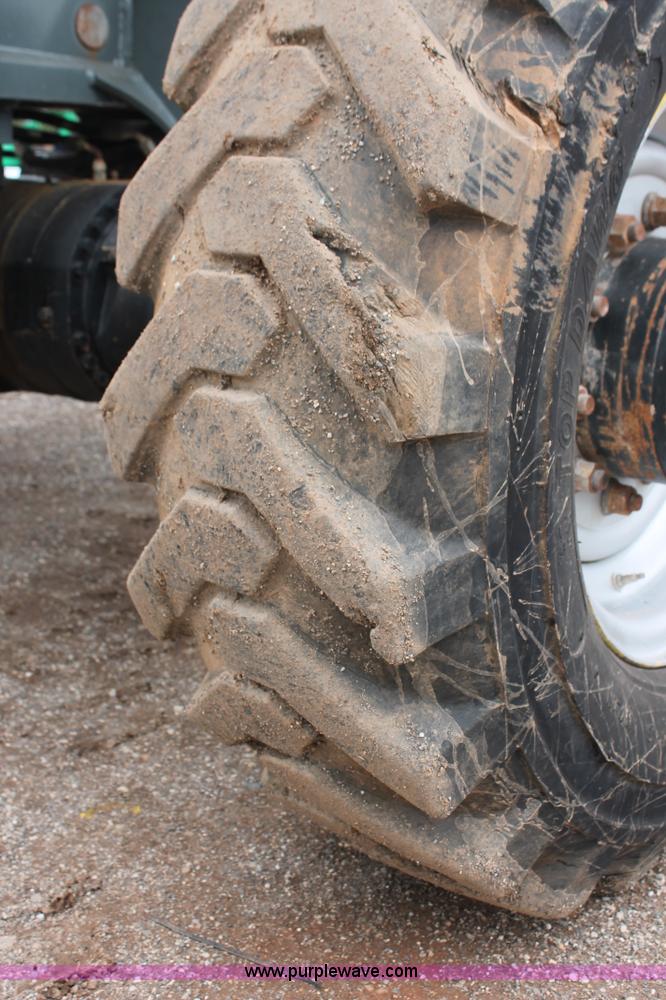 image for item H8137 2005 JLG G10-55A telehandler