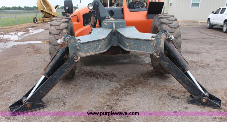 image for item H8137 2005 JLG G10-55A telehandler