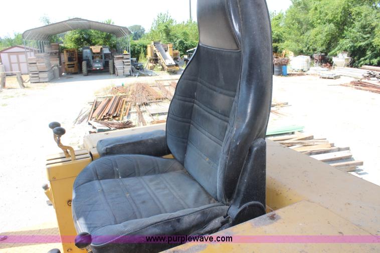 image for item J3515 1969 Caterpillar 977K track loader