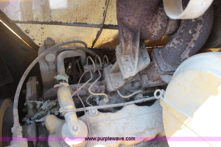 image for item J3515 1969 Caterpillar 977K track loader