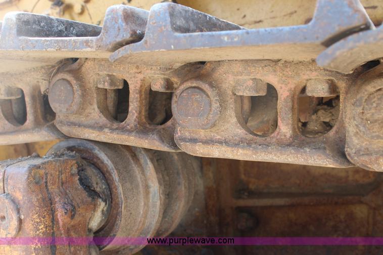 image for item J3515 1969 Caterpillar 977K track loader