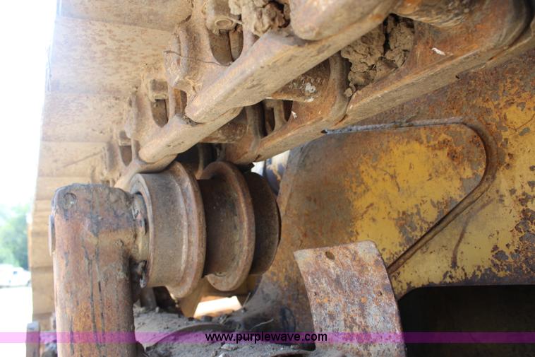 image for item J3515 1969 Caterpillar 977K track loader