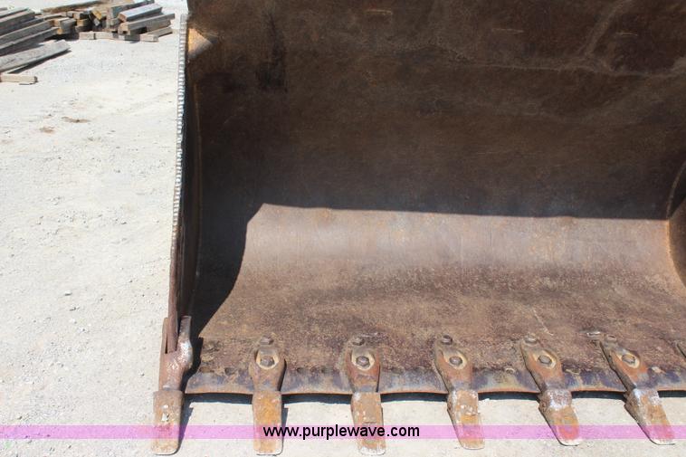 image for item J3515 1969 Caterpillar 977K track loader