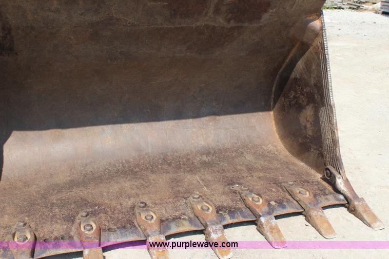 image for item J3515 1969 Caterpillar 977K track loader