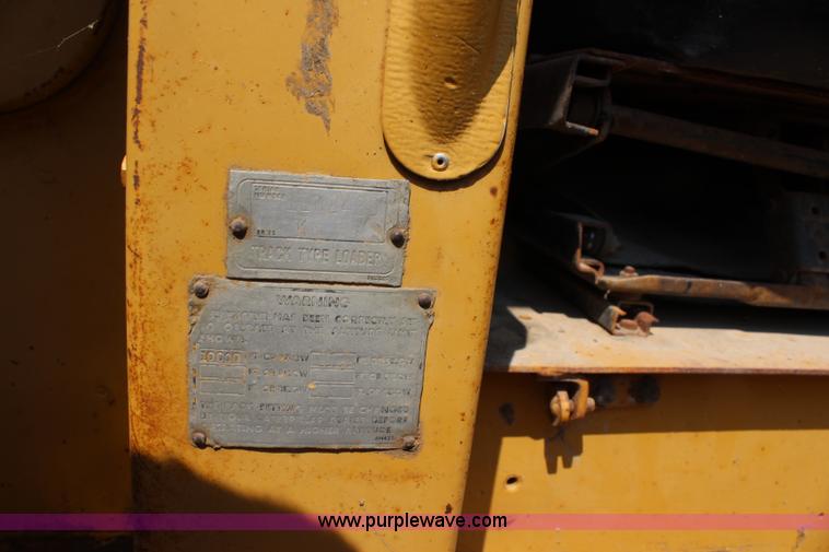 image for item J3515 1969 Caterpillar 977K track loader
