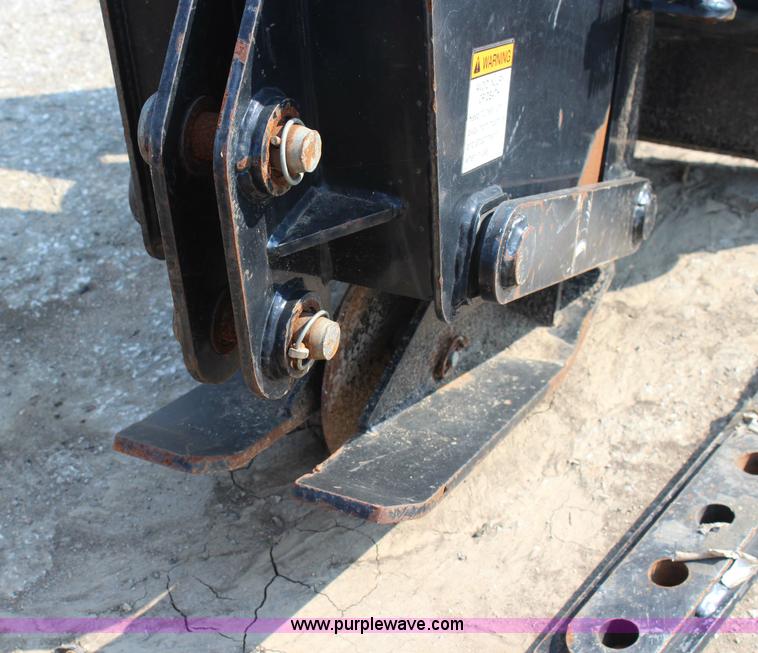 Bobcat VP12 vibratory plow skid steer attachment in Topeka, KS Item