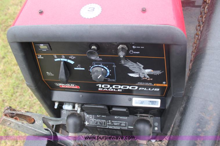 image for item J4433 2000 Ford F750 service truck