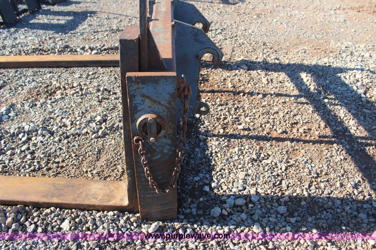 image for item J4444 Loader pallet forks