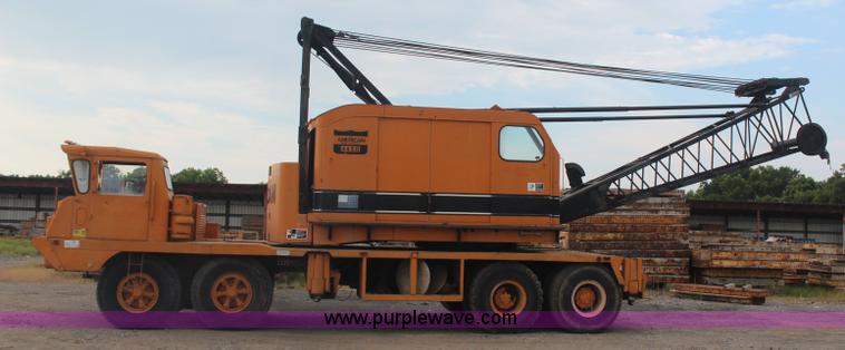 image for item J4451 1969 American 4450 crane truck