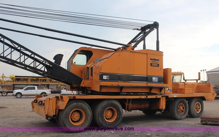 image for item J4451 1969 American 4450 crane truck