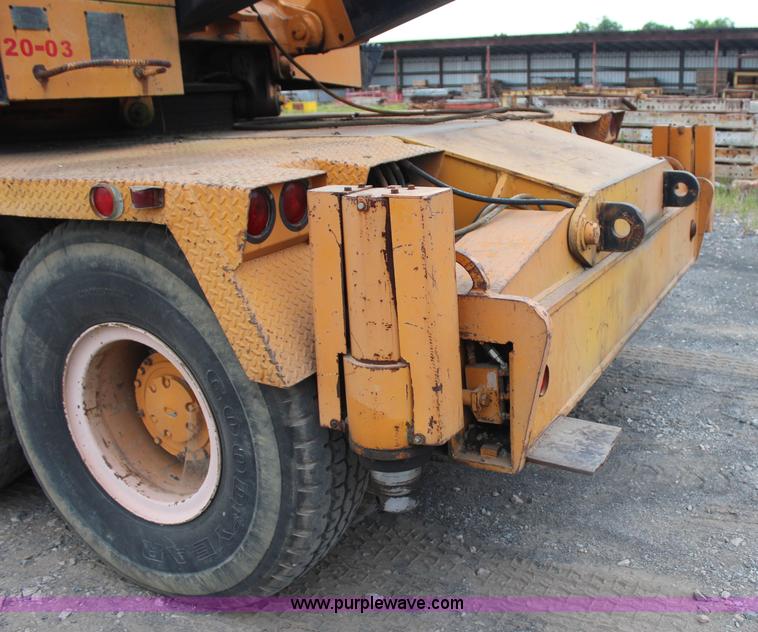 image for item J4451 1969 American 4450 crane truck