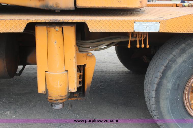 image for item J4451 1969 American 4450 crane truck