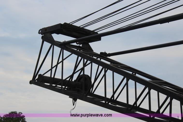 image for item J4451 1969 American 4450 crane truck