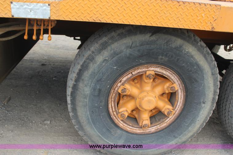 image for item J4451 1969 American 4450 crane truck