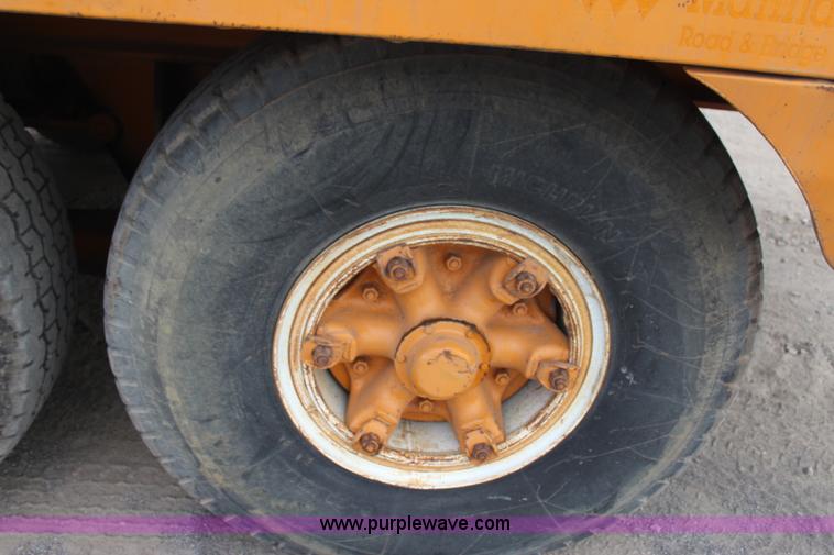 image for item J4451 1969 American 4450 crane truck