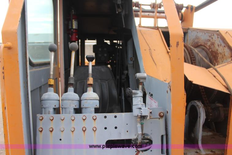 image for item J4451 1969 American 4450 crane truck