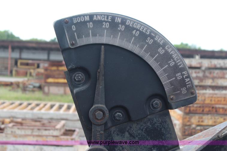 image for item J4451 1969 American 4450 crane truck