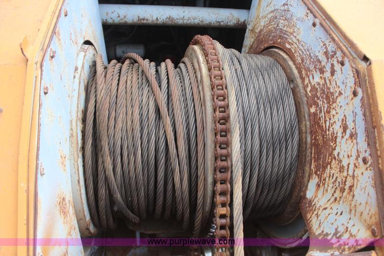 image for item J4451 1969 American 4450 crane truck