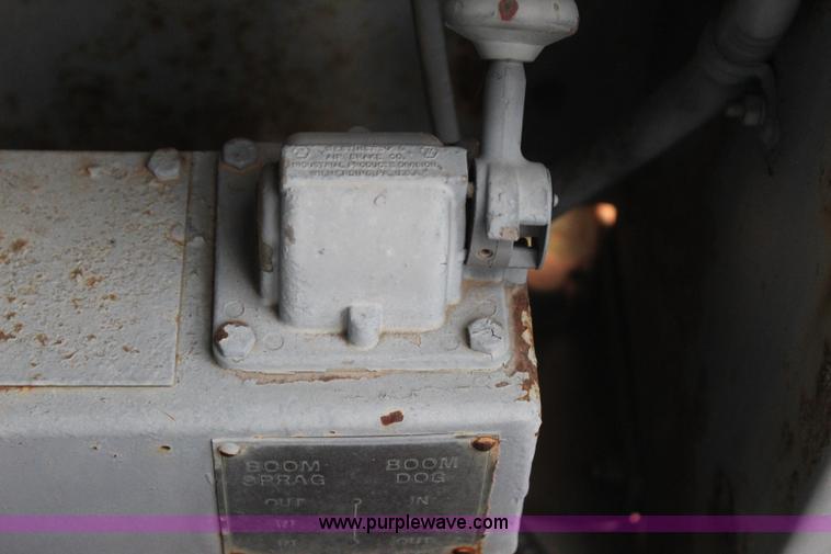 image for item J4451 1969 American 4450 crane truck