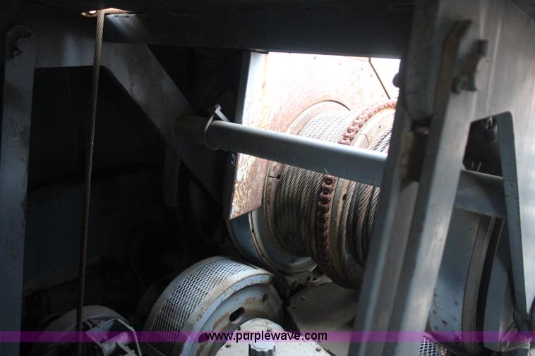 image for item J4451 1969 American 4450 crane truck