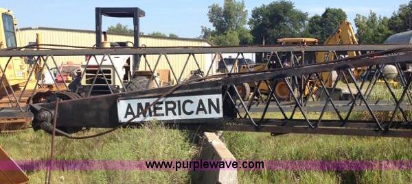 image for item J4451 1969 American 4450 crane truck