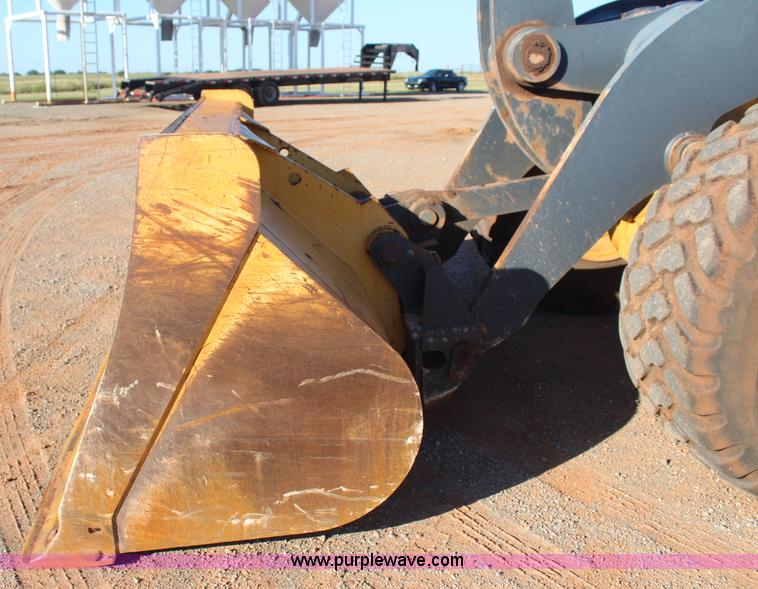 image for item J4472 2007 John Deere 624J wheel loader