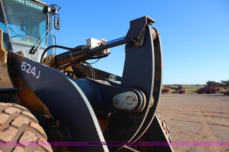 image for item J4472 2007 John Deere 624J wheel loader
