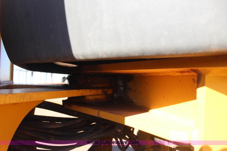 image for item J4472 2007 John Deere 624J wheel loader