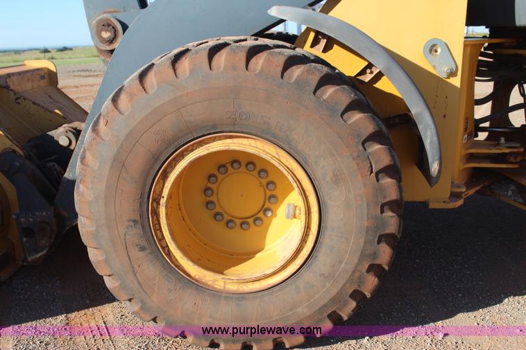 image for item J4472 2007 John Deere 624J wheel loader