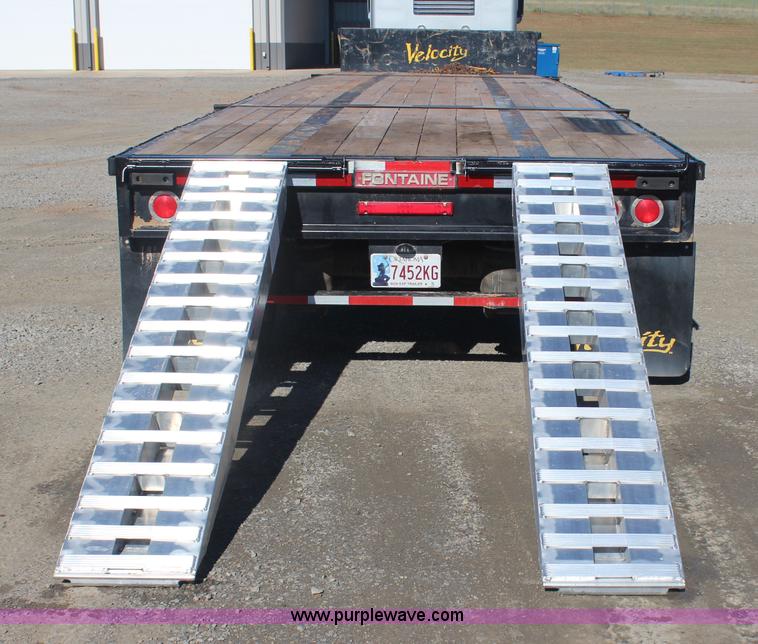 image for item J4473 2014 Fontaine HAVSD12WSA equipment trailer