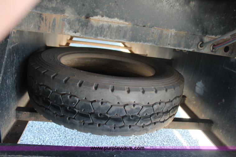 image for item J4473 2014 Fontaine HAVSD12WSA equipment trailer