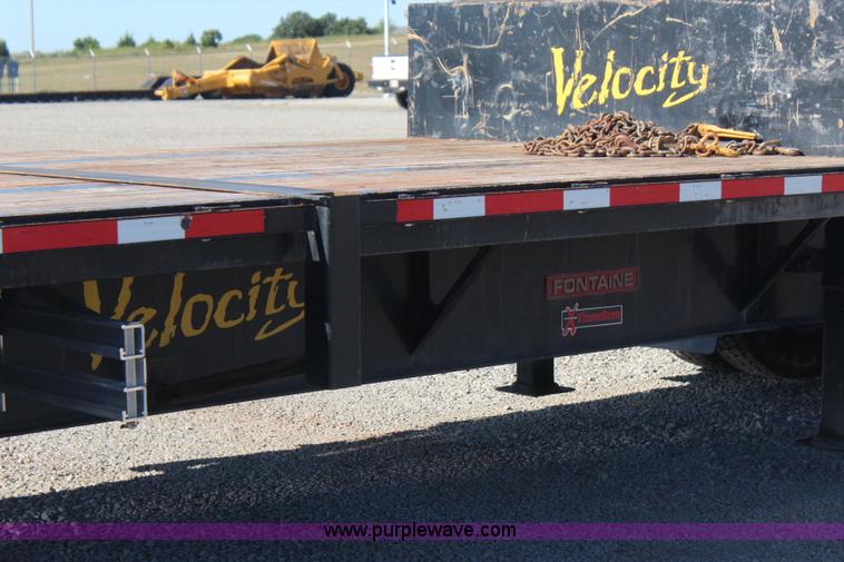 image for item J4473 2014 Fontaine HAVSD12WSA equipment trailer