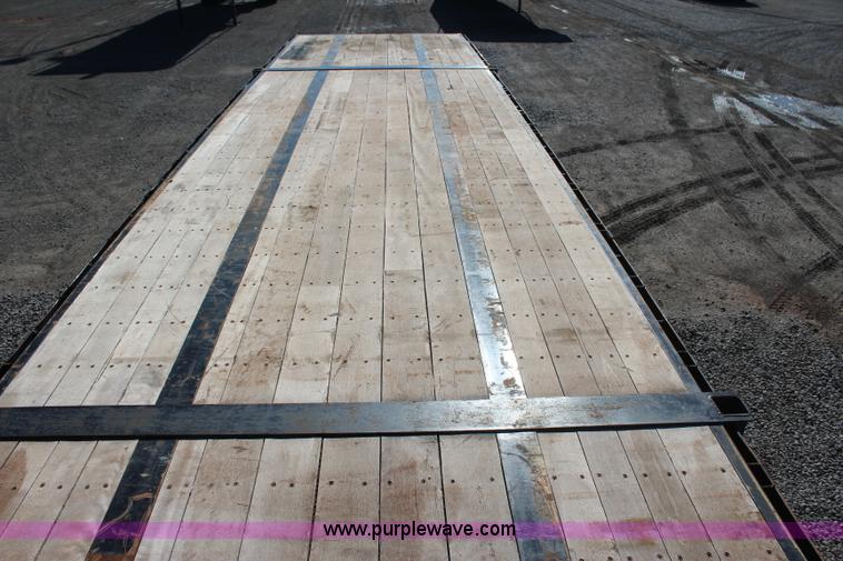 image for item J4473 2014 Fontaine HAVSD12WSA equipment trailer