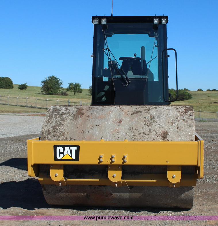 image for item J4474 2013 Caterpillar CS56B single drum roller