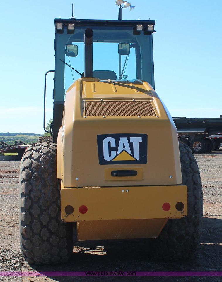 image for item J4474 2013 Caterpillar CS56B single drum roller