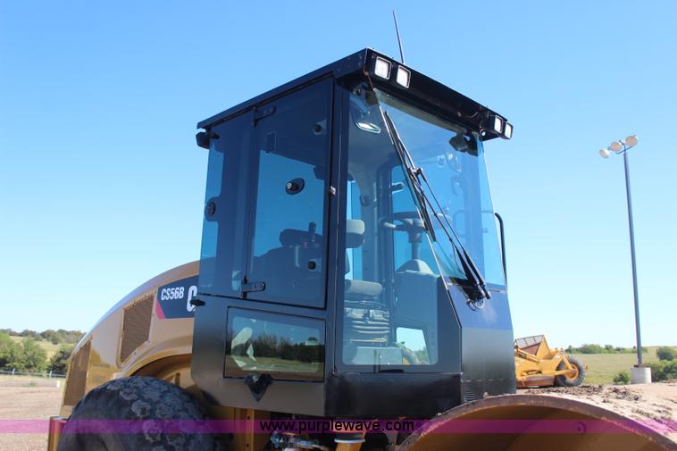 image for item J4474 2013 Caterpillar CS56B single drum roller