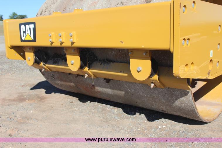 image for item J4474 2013 Caterpillar CS56B single drum roller