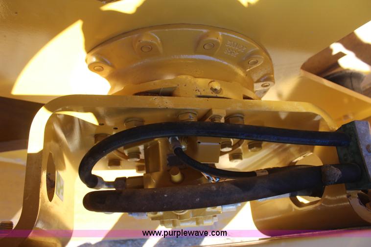 image for item J4474 2013 Caterpillar CS56B single drum roller